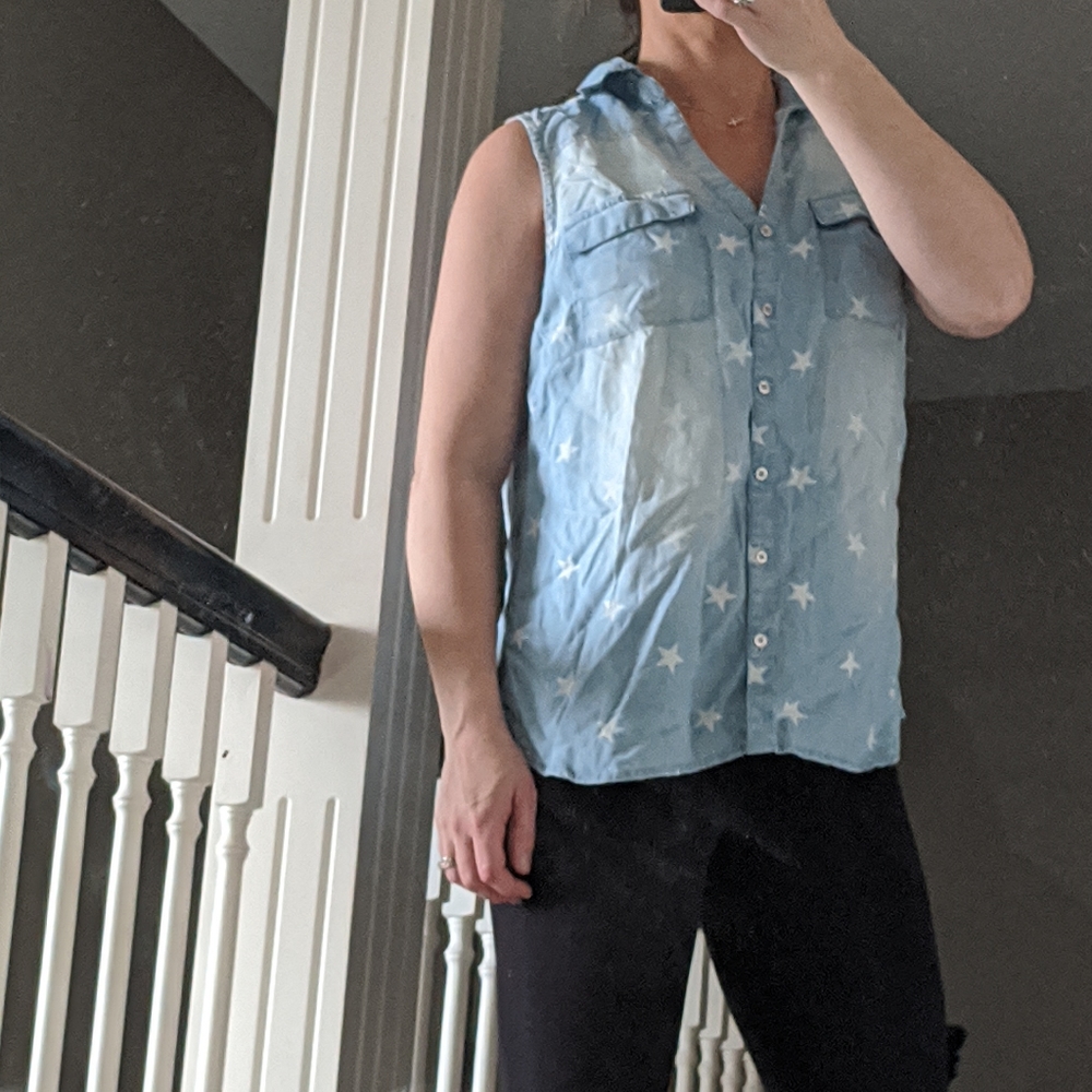 🔥 New York and Company Sleeveless Top